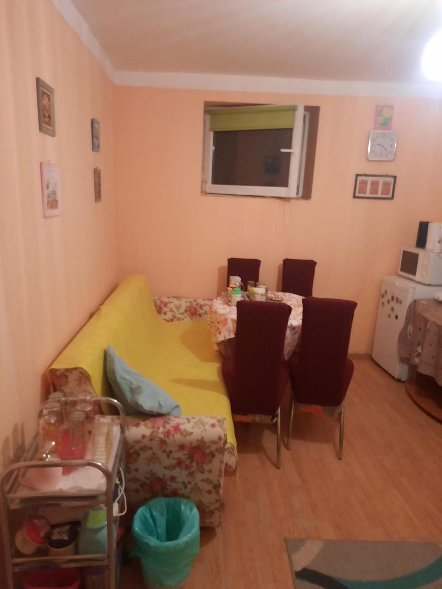 Apartament Cu Doua Camere Si Gradina Клуж-Напока Екстер'єр фото